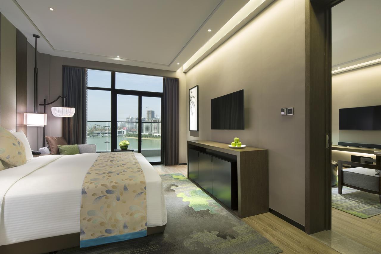 ホテル Wanda Realm Hefei Chaohu エクステリア 写真